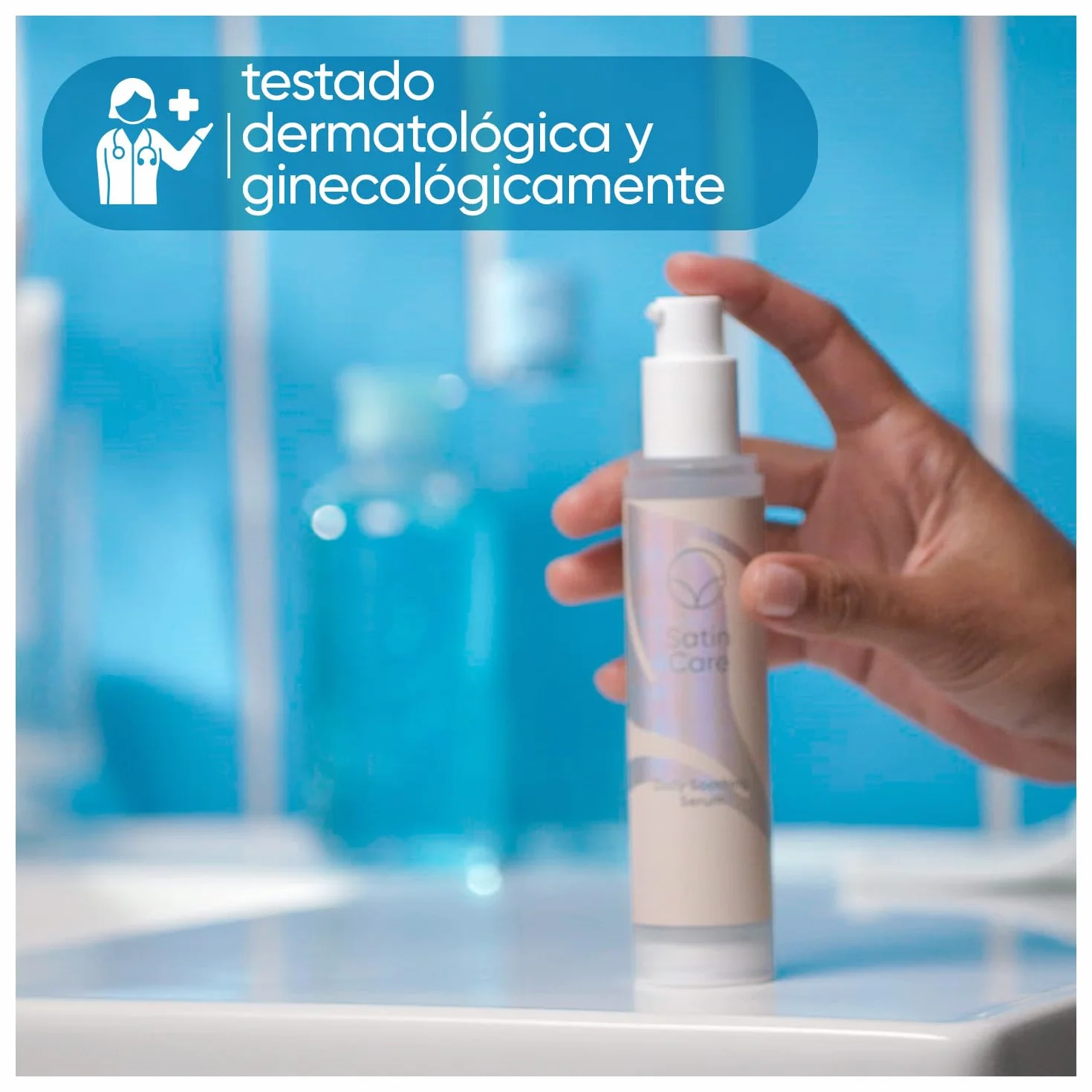 Gillette Venus + Satin Care golarka do okolic intymnych dla kobiet i zestaw prezentowy, golarka damska w okolicach intymnych + 2 ostrza do golenia, peeling, żel do czyszczenia i golenia 2 w 1, serum