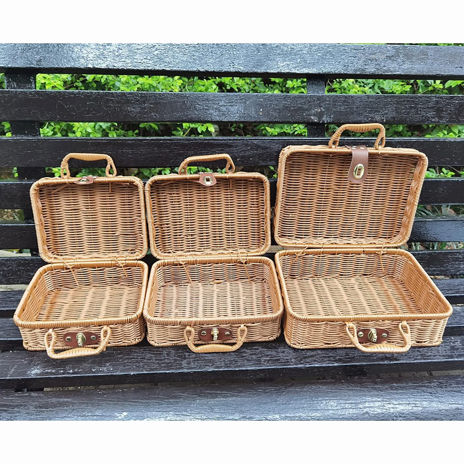 Rattanowy Kosz do Przechowywania Walizek Wiklinowy Retro Ręcznie Tkany z Uchwytami 29,5 x 21 x 12 cm