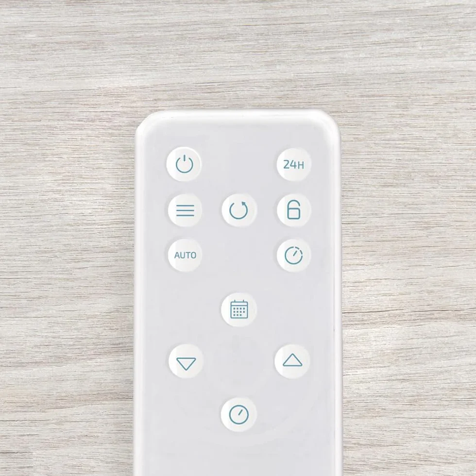 Cecotec Ceramiczny grzejnik ścienny z wyświetlaczem LED i pilotem gotowym ciepłym 5310 PowerBox Ceramic. 2000W, 3 tryby, timer 24 h, oscylacja, IP23, zestaw montażowy, zasięg 20m2