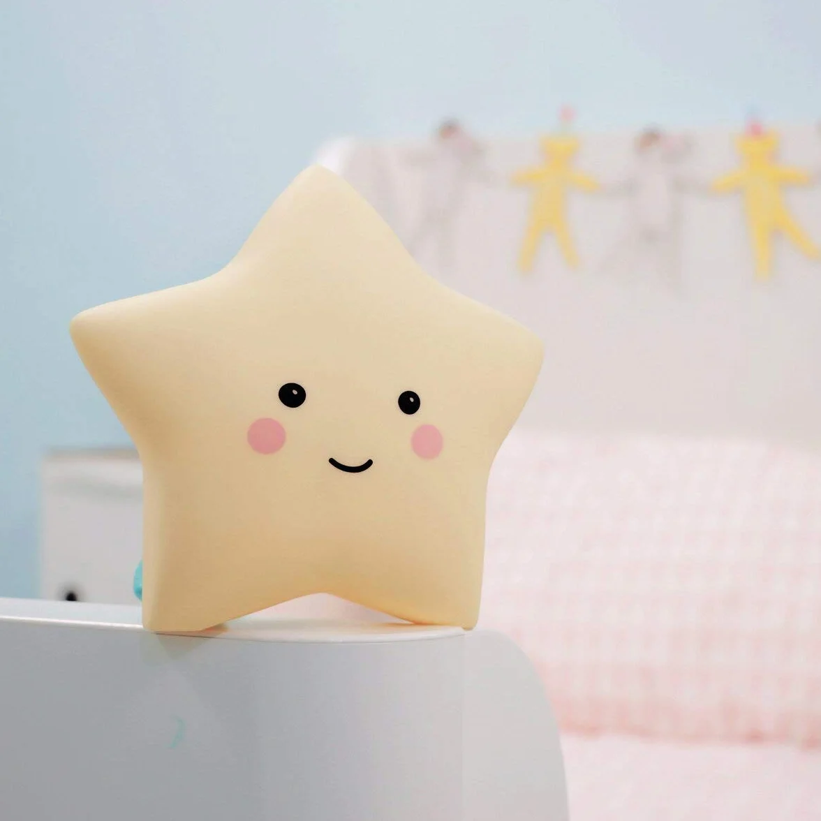 Reer lumilu Sweet Dreams Star, słodka lampka nocna z gwiazdami, wspaniały prezent na chrzest, prezent urodzinowy dla chłopców i dziewczynek, żółty, 52265