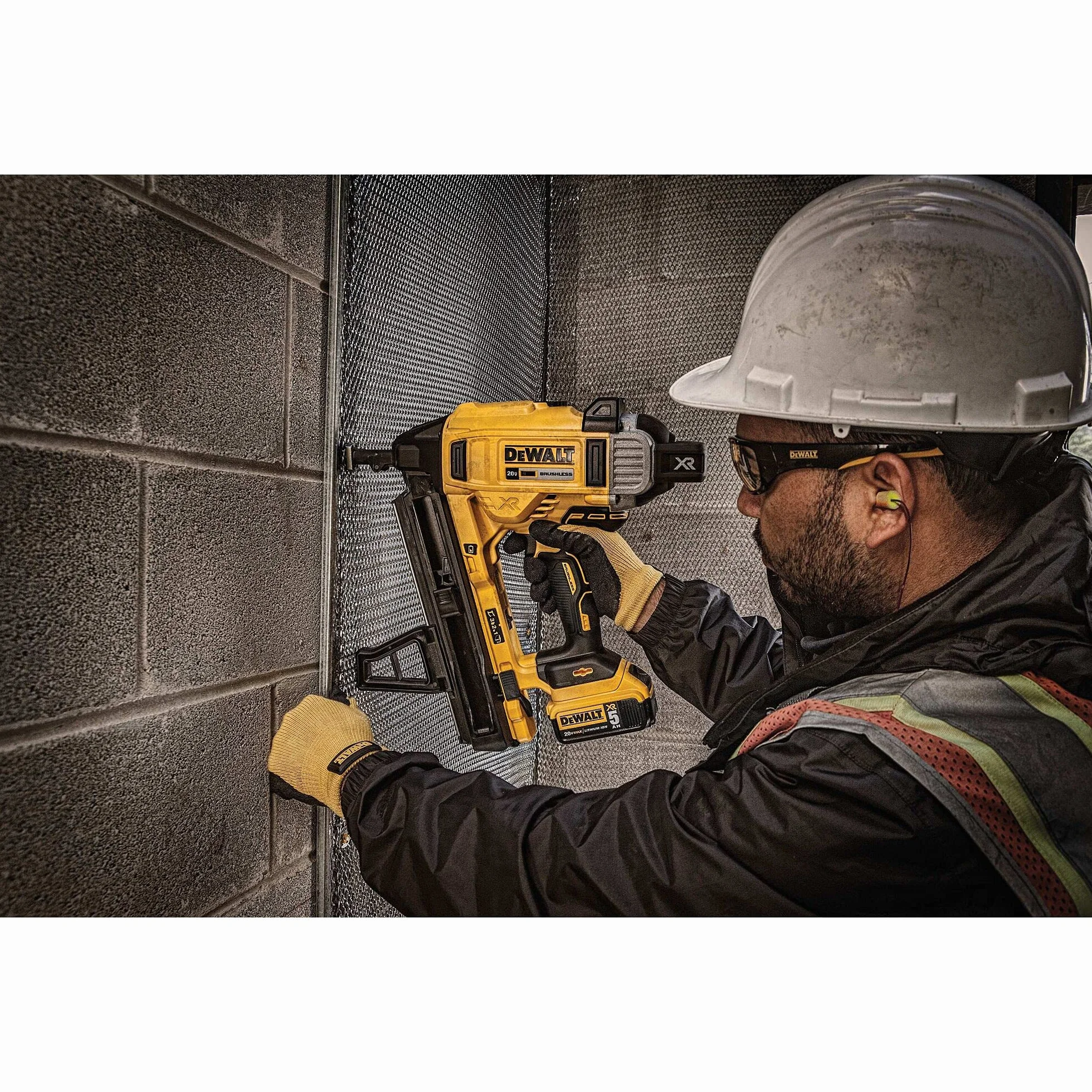 Gwoździe HX 3,0x17 na Taśmie Czerwone DCN8903017 DeWalt (1005 szt.)