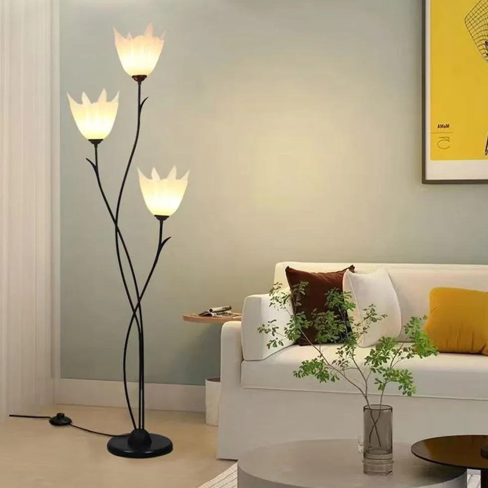 Nowoczesna lampa podłogowa do salonu Nordic Creative Art Family Study Bedroom Hotel Villa Office LED Obok sofy Dekoracyjne oświetlenie stojące (Styl 21)