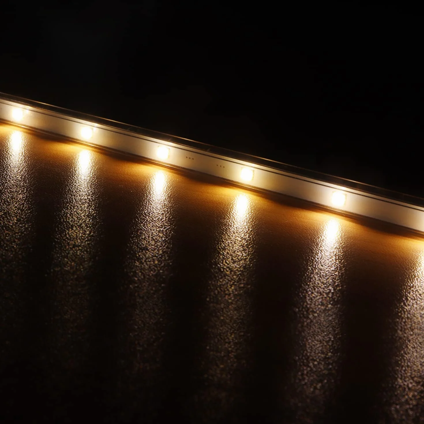 da LIGHT Lampa podszafkowa LED z przełącznikiem, 7 W, 700 lm, 4000 K, neutralna biel, listwa świetlna, lampa kuchenna, oświetlenie witryn, oświetlenie szafy z paskami 4 x 41 cm, do kuchni, szafy