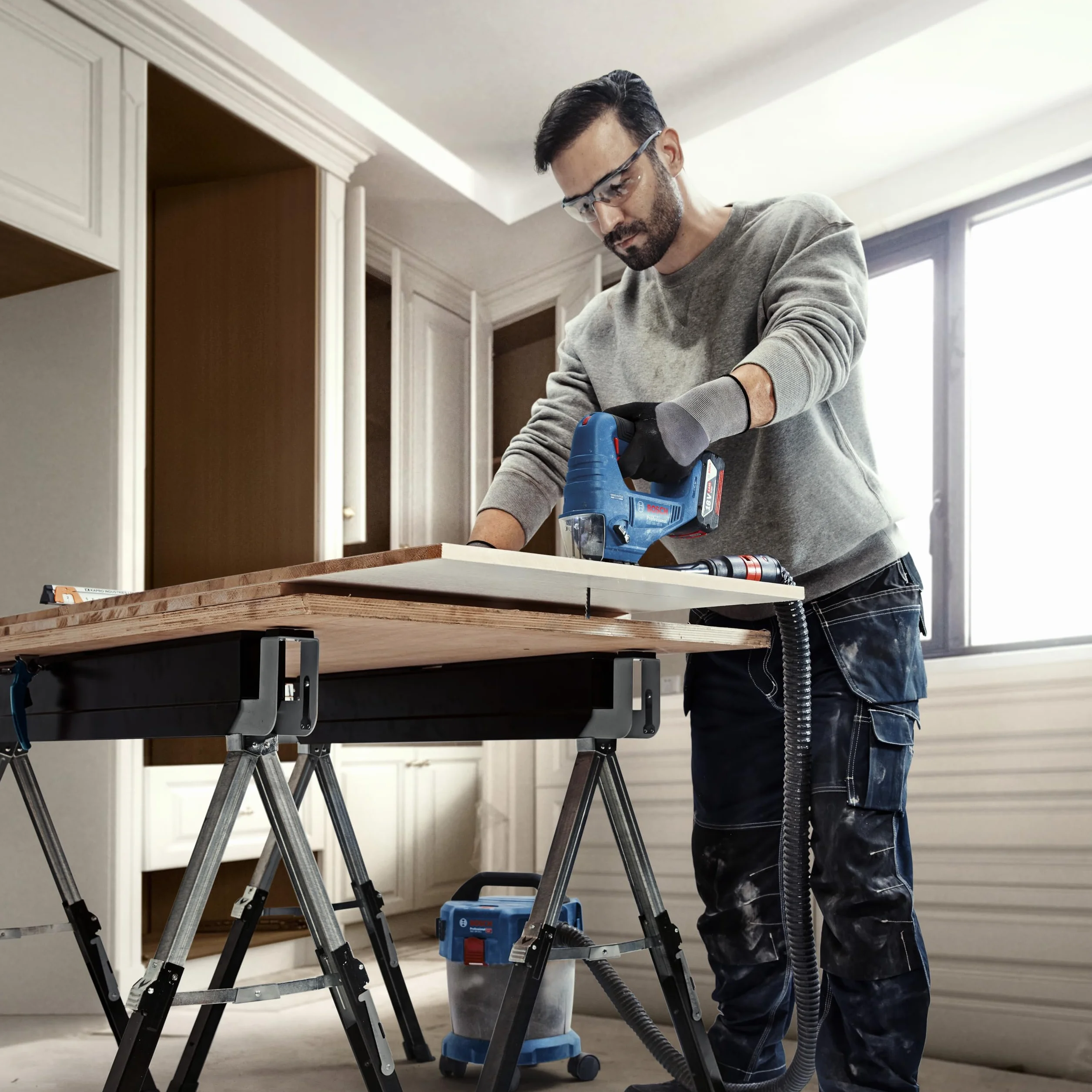 Bosch Professional 18 V firmy Bosch: wyrzynarka akumulatorowa GST 18V-95 B