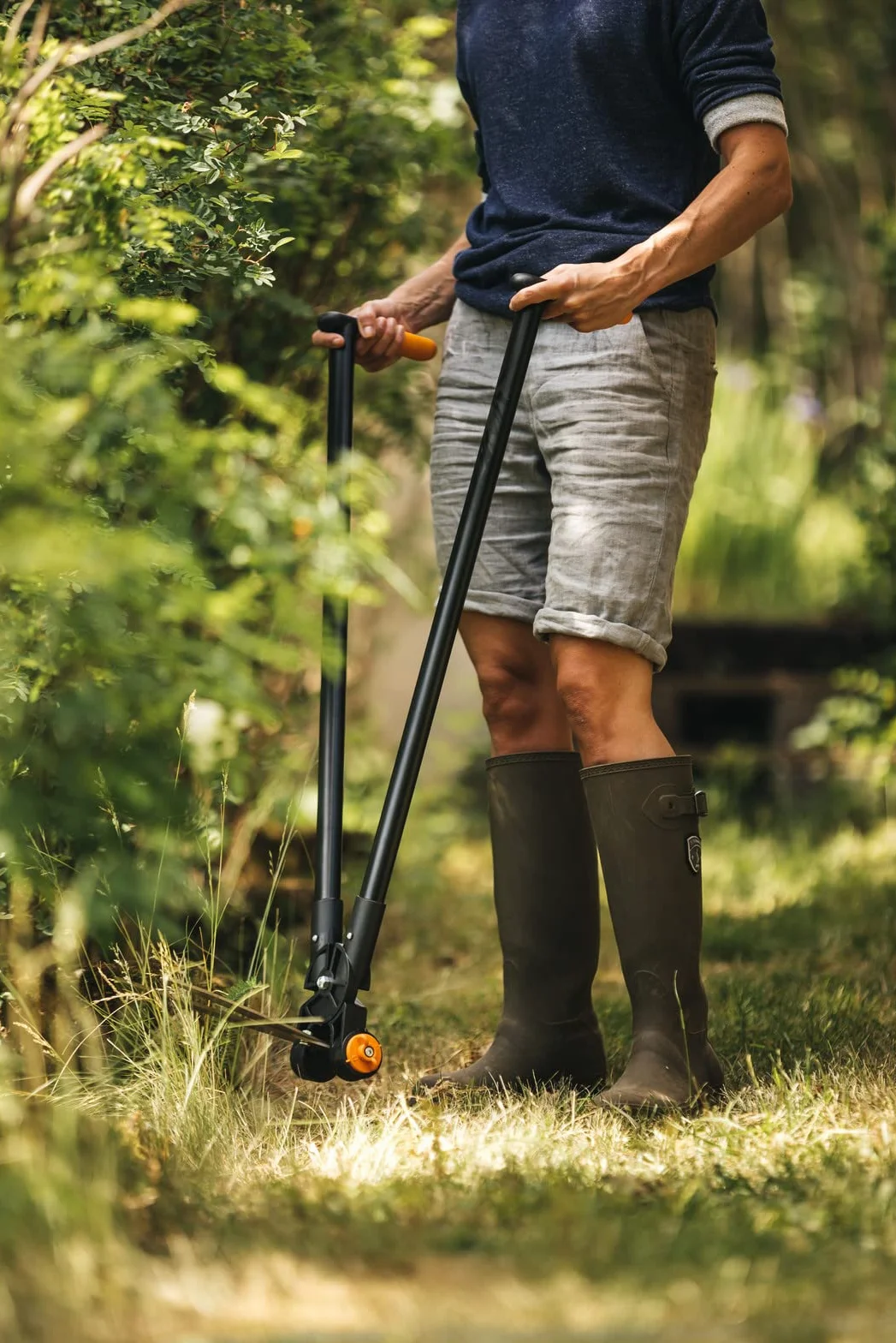 Fiskars Dźwigniowe nożyce do żywopłotu i trawy, Zasięg do 2,5 m, Czarno-pomarańczowe, PowerLever, GS53, 1001565