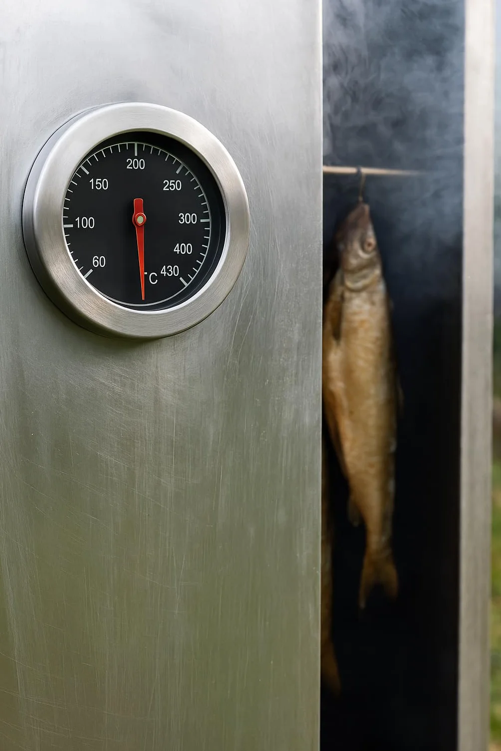 Termometr do grilla ze stali nierdzewnej, odporny na temperaturę, Ø 7,5 cm, 10°C - 400°C