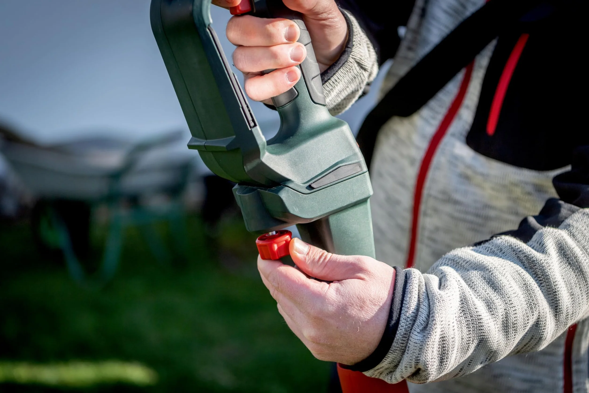 metabo Drążek teleskopowy MS – do pilarki akumulatorowej MS 18 LTX 15, wysuwany 120-180 cm, ultralekki, z paskiem na ramię, ergonomiczny uchwyt – idealny do pielęgnacji drzew i trudno dostępnych