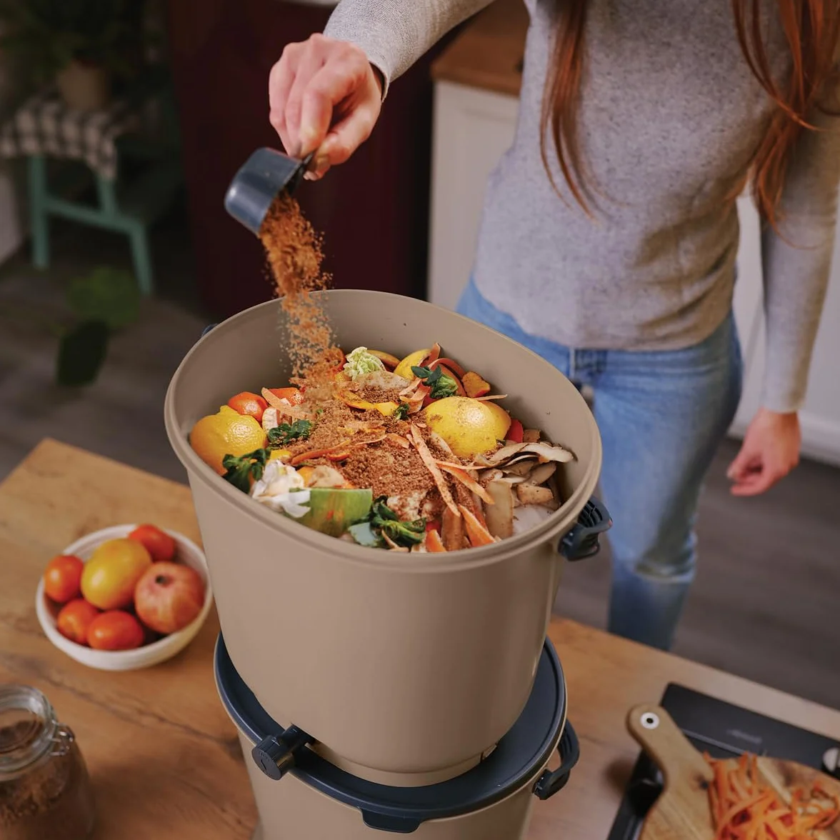 Zestaw 2 kompostowników Bokashi Essential 15,3L + 1 kg do mózgu + 1 Base-Capuccino