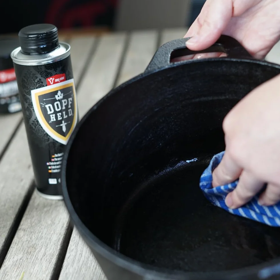 BBQ-Toro DOPFHELD Dutch Oven olej do pieczenia i pielęgnacji 250 ml do żeliwnych akcesoriów grillowych