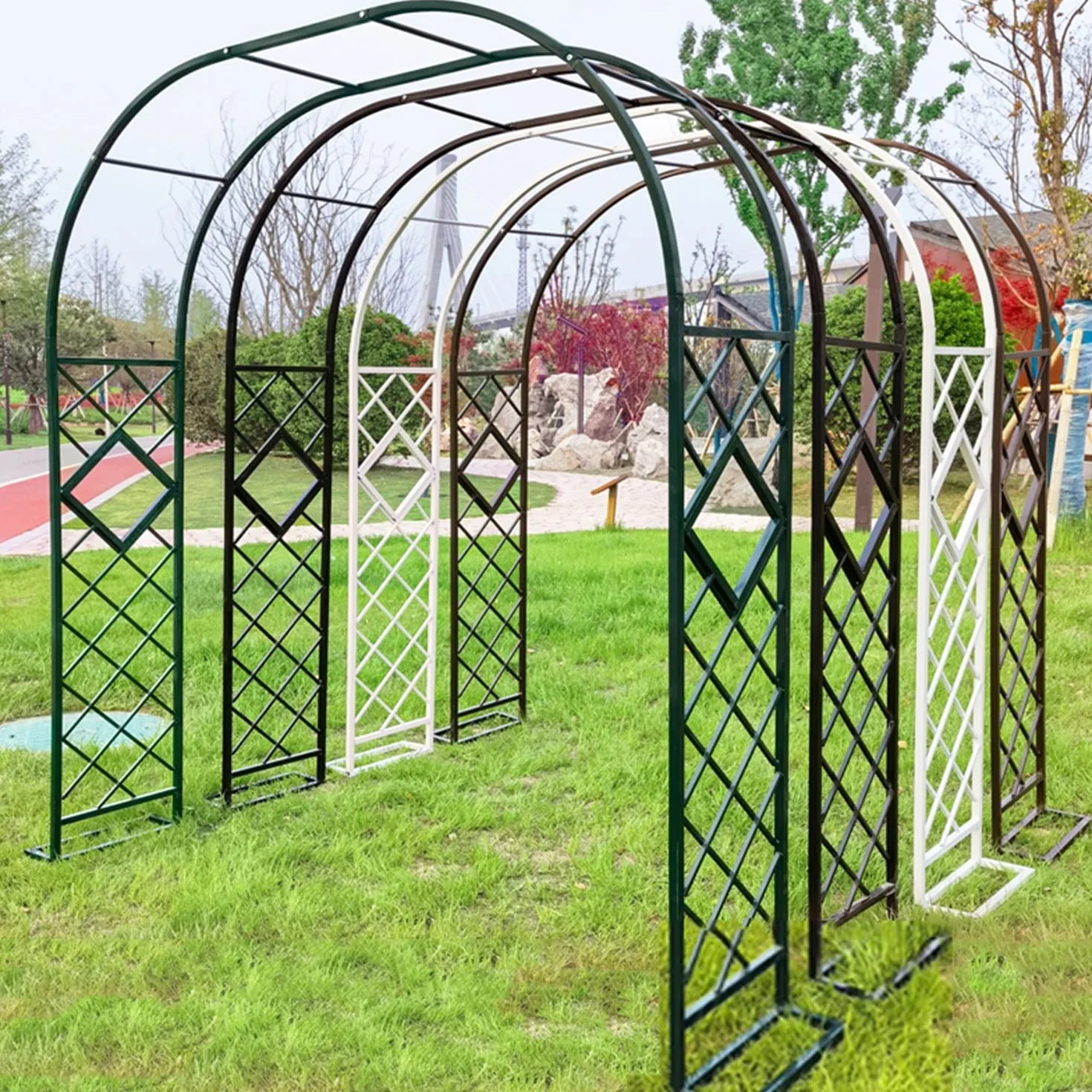 Metalowy łuk ogrodowy, metalowy łuk ogrodowy z kratką, solidna pergola o dużej wytrzymałości 270 cm, łuk różany z przejściem, szeroki 1,4 m, 1,8 m, 2,2 m, 2,6 m, 3 m, 3,4 m, łuki wsporcze z podstawą