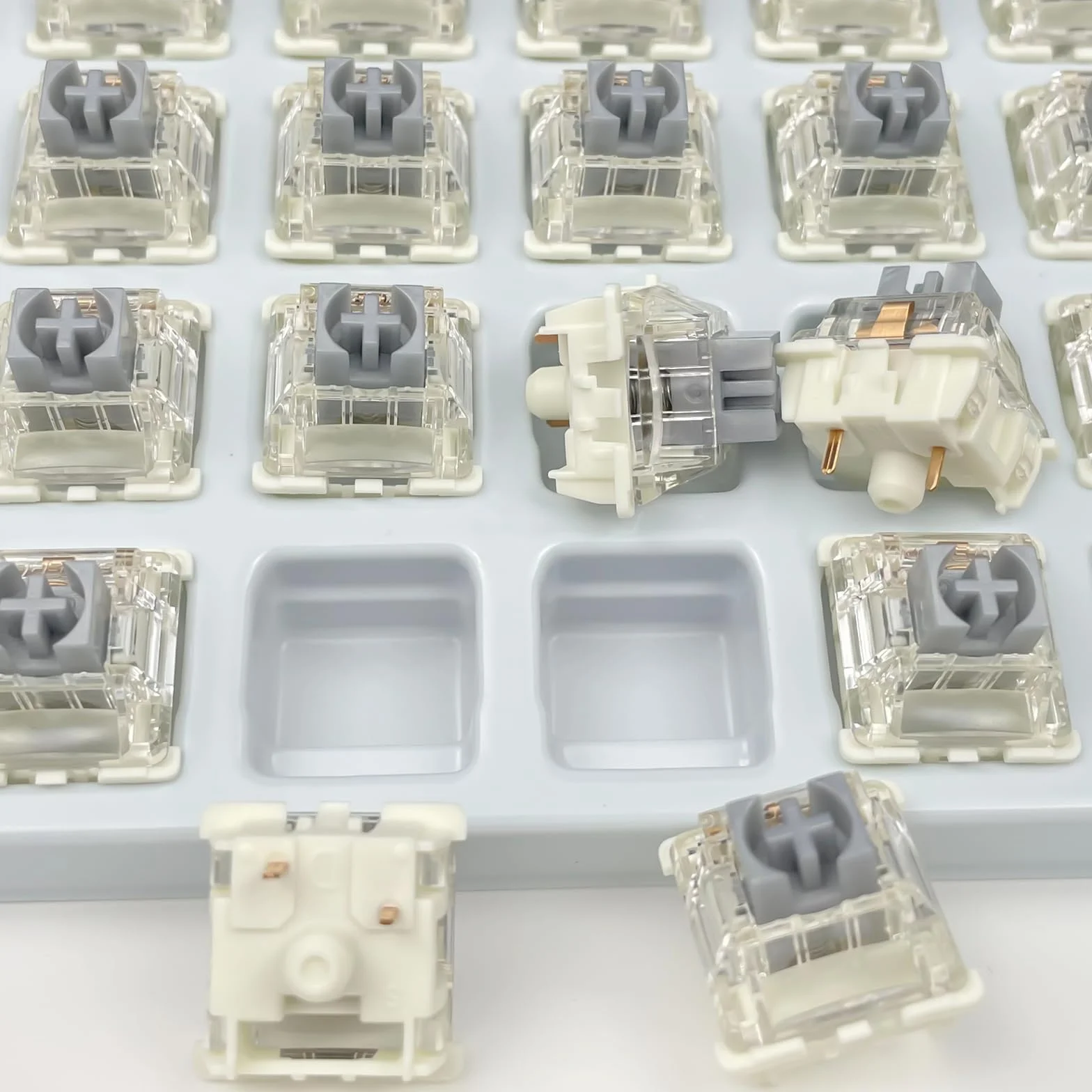 Gateron G Silver Pro 3.0 przełączniki wstępnie nasmarowane 3-pinowe RGB SMD liniowy pyłoszczelny pojedynczy przełącznik sprężynowy do klawiatury mechanicznej do gier (36 szt., Pro Silver 3.0)