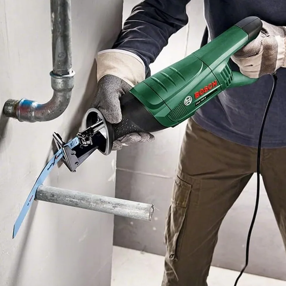 Bosch PSA 700 E piła szablasta (710 W, w kartonie)