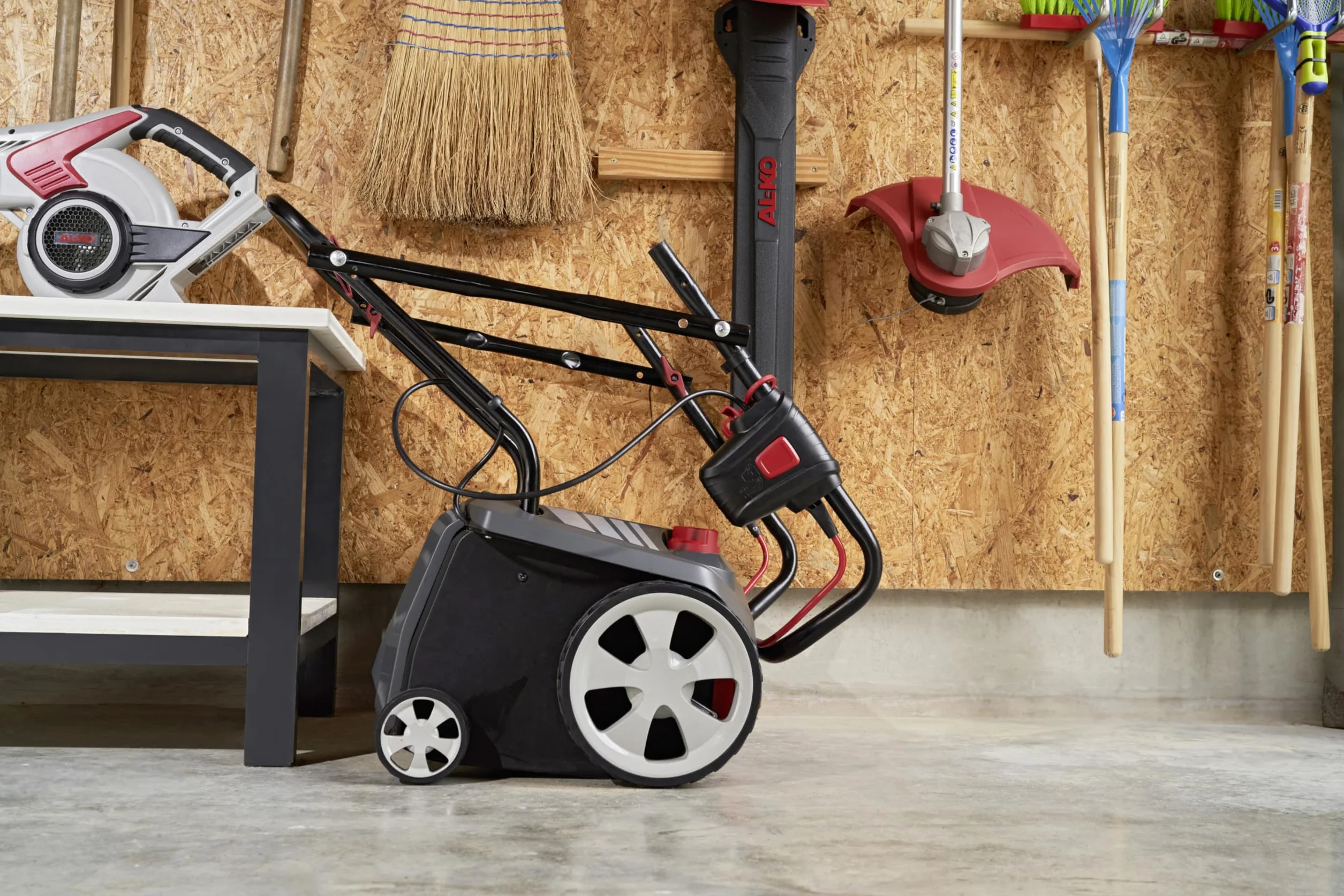 AL-KO Elektryczny wertykulator 38.4 E Combi Care 1400 W 38 cm