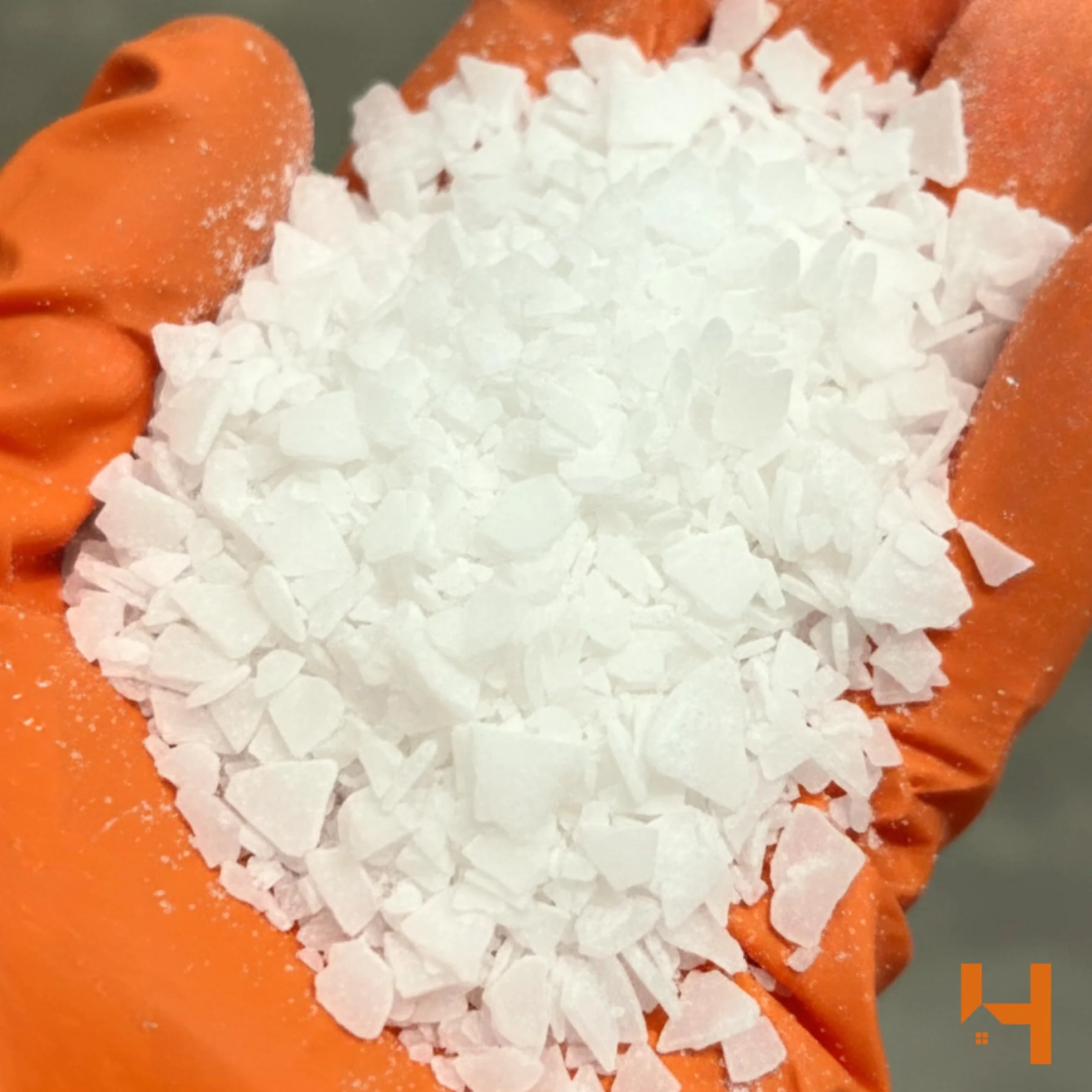Chlorek magnezu środek do rozsypywania 5 kg – sól do rozmrażania do -50°C – przyjazna dla środowiska i przyjazna dla zwierząt – idealny do chodników, schodów, podjazdów – zimowa alternatywa dla soli