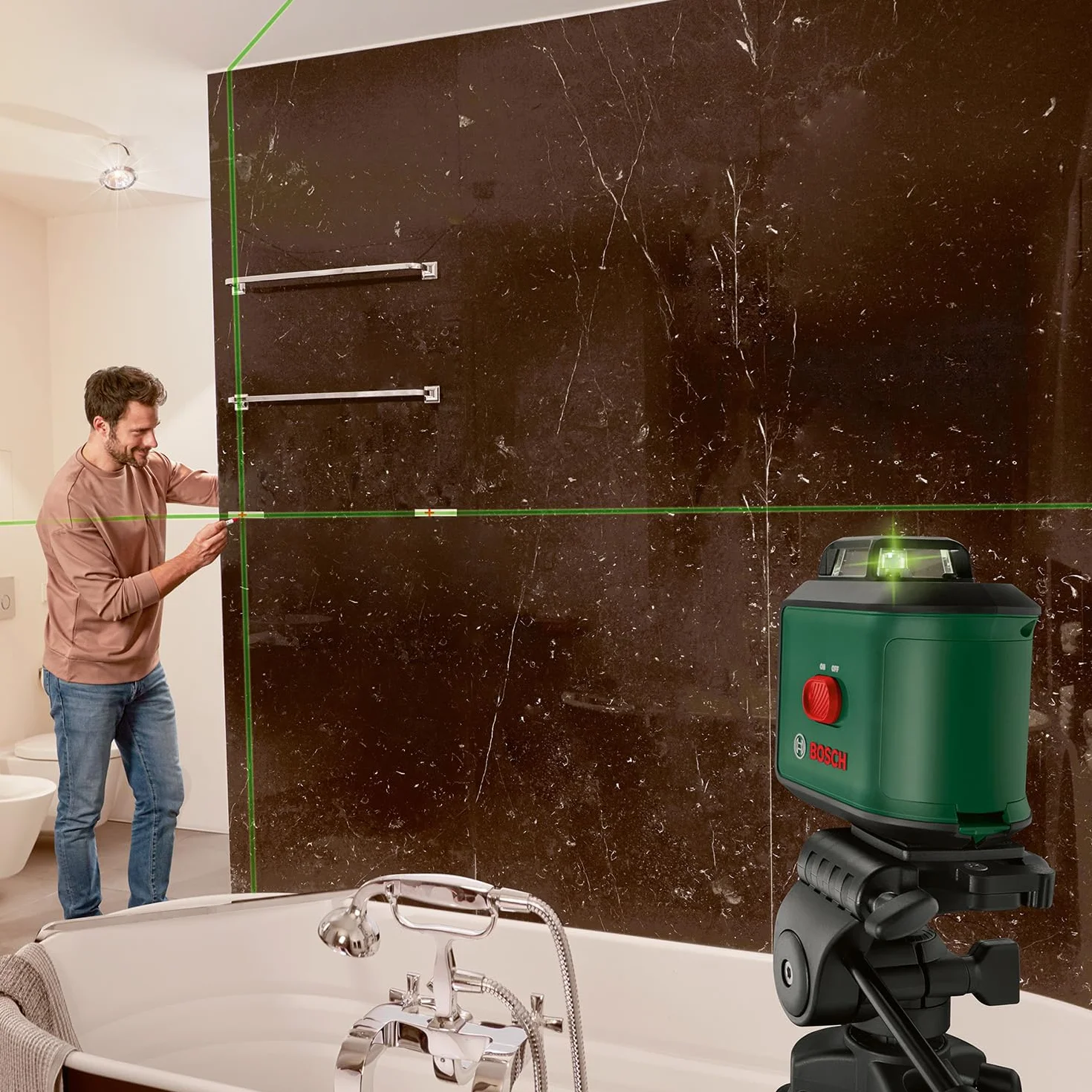Statyw premium Bosch TT 150 (regulacja wysokości w zakresie 55 – 157 cm umożliwia szybkie i elastyczne pozycjonowanie laserów krzyżowych, opakowanie kartonowe)