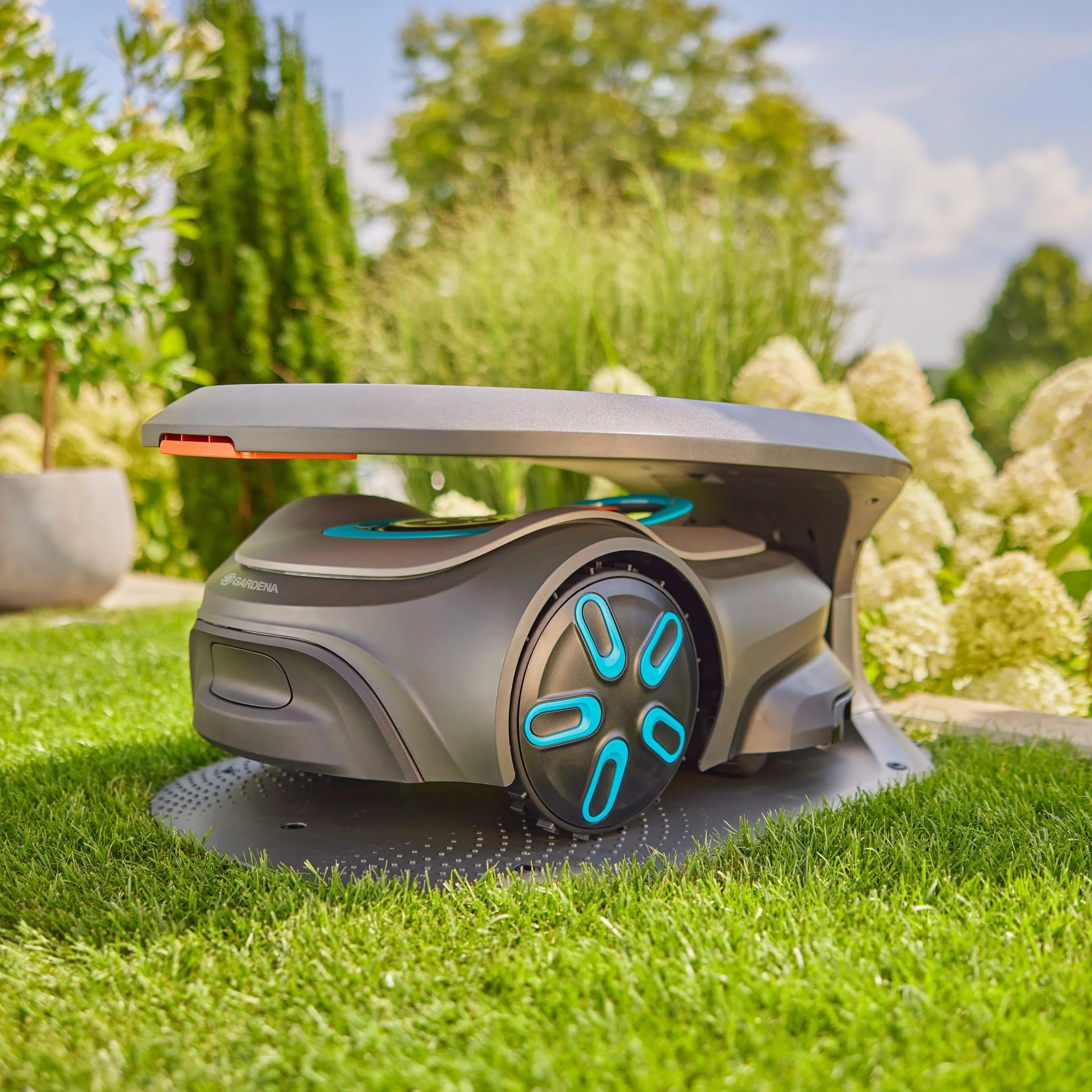 Gardena Automatyczna kosiarka garażowa kompatybilna z SILENO pro max ochrona przed warunkami atmosferycznymi (15025-20)