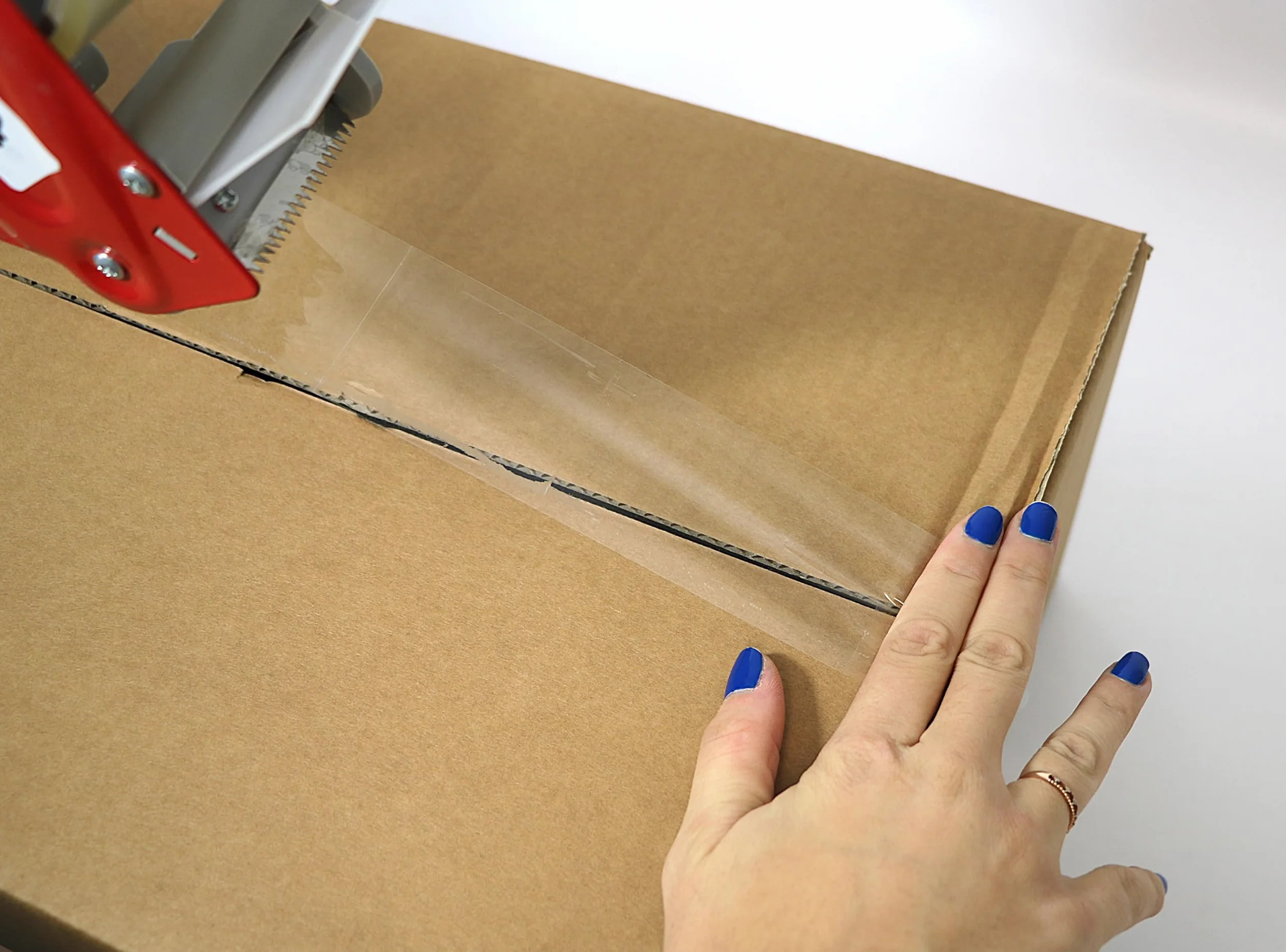6 rolek przezroczystej taśmy klejącej, 50 mm x 66 mm (6)