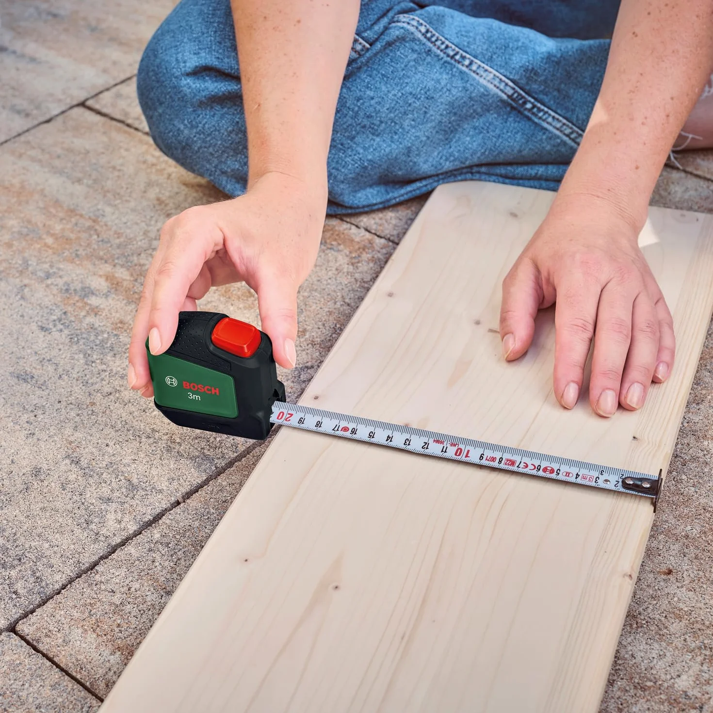 Bosch Home And Garden: 26-częściowy zestaw narzędzi z grzechotką ¼", kombinerkami, wkrętakiem uniwersalnym, końcówkami wkręcającymi i innymi elementami