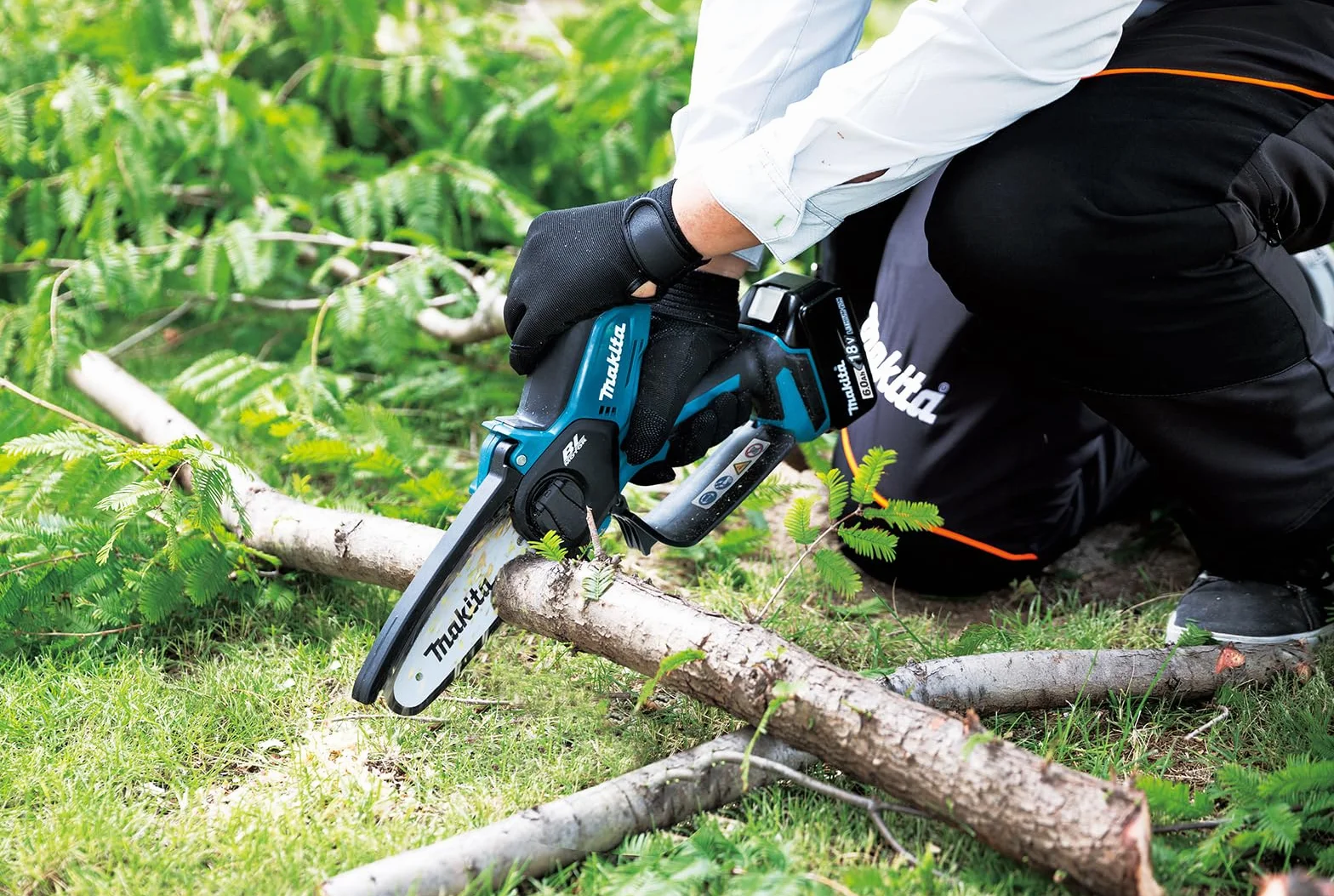 Makita DUC150Z 18V Li-ion LXT bezszczotkowa piła do przycinania 150 mm, baterie i ładowarka nie są dołączone