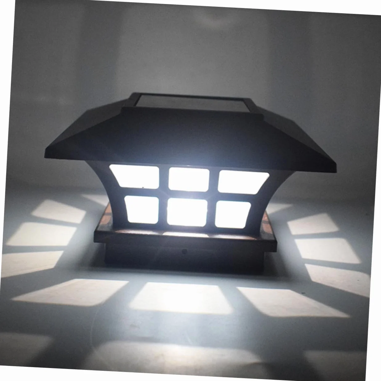 3 szt. Dekoracyjne lampy solarne na słupki ogrodzeniowe, latarnie ogrodowe, czapki solarne, czapki solarne na słupki ogrodzeniowe, oświetlenie krajobrazowe, lampy ogrodowe, lampy filarowe, lampy solar