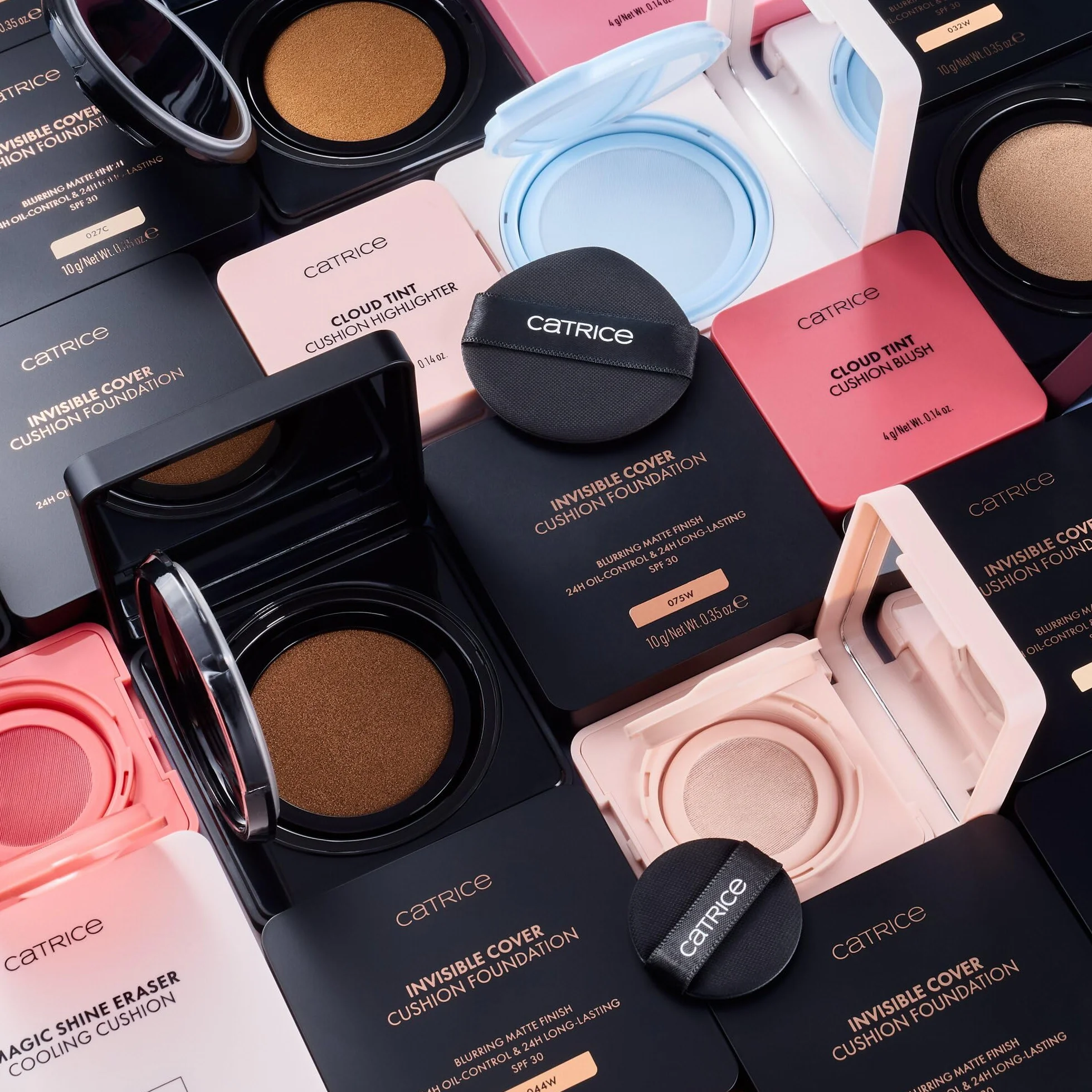 Catrice Podkład w poduszeczce Invisible Cover, długotrwały, matujący, wygładzanie, naturalny, matowy (10g)