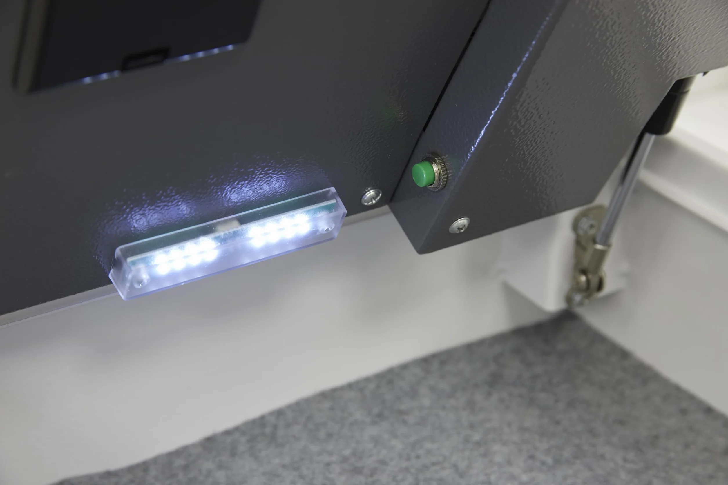 ARREGUI Magna 592000 Sejf ukryty na podłodze szafy | Kryjówka na pieniądze w domu | Domowy sejf w kamuflażu z kodem | Elektroniczny sejf | 11 x 31 x 29 cm | 5L
