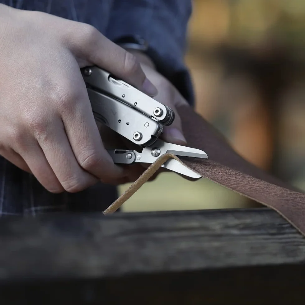 ROXON M2 Mini multitool 14 w 1 Mały lekki ze składanymi nożyczkami Mini Storm