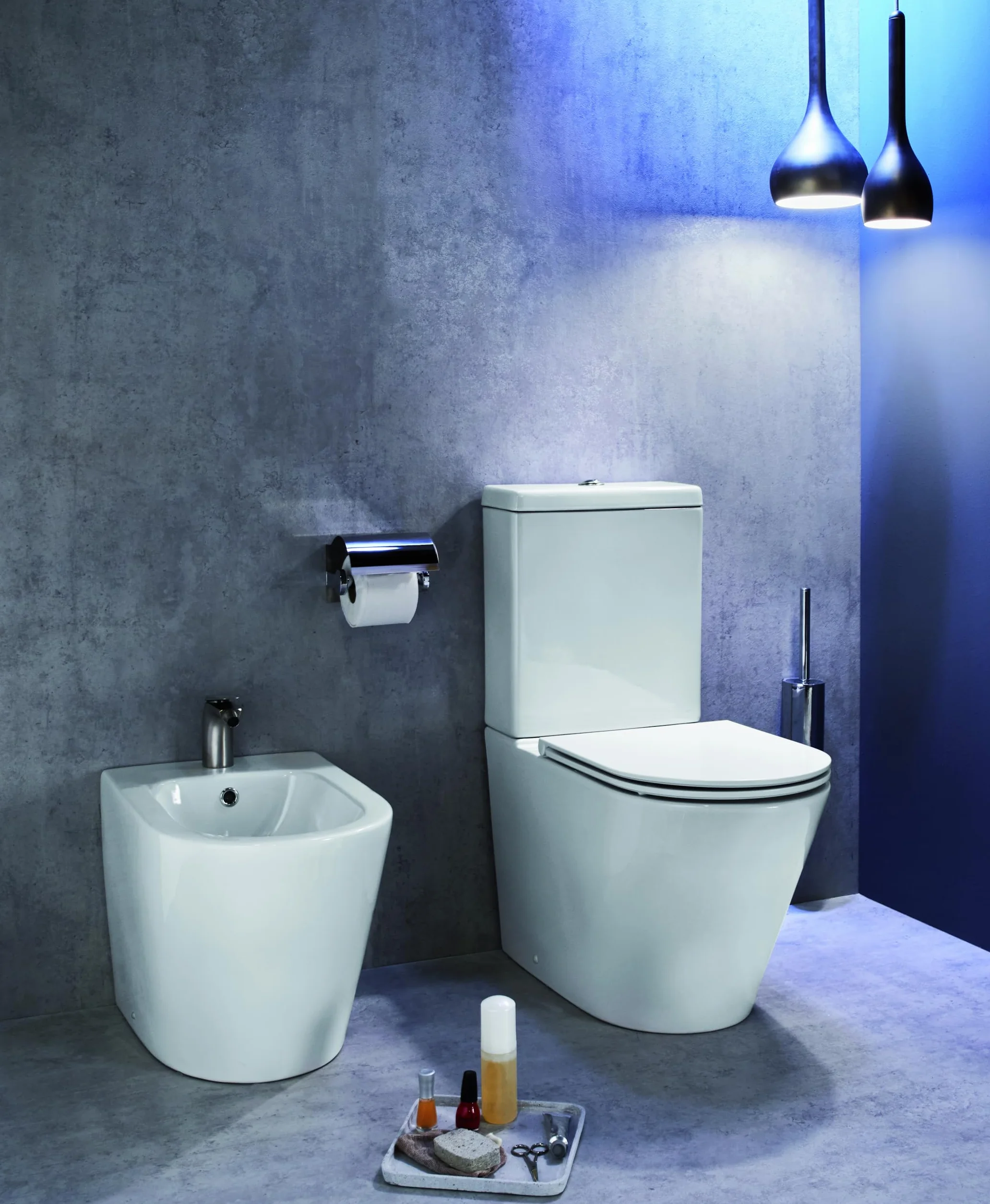 JACOB DELAFON Ceramiczny bidet do podłogi owiewka do ściany Łatwe czyszczenie i konserwacja Łatwa instalacja Kolor biały RODIN+ EBJ0002-00