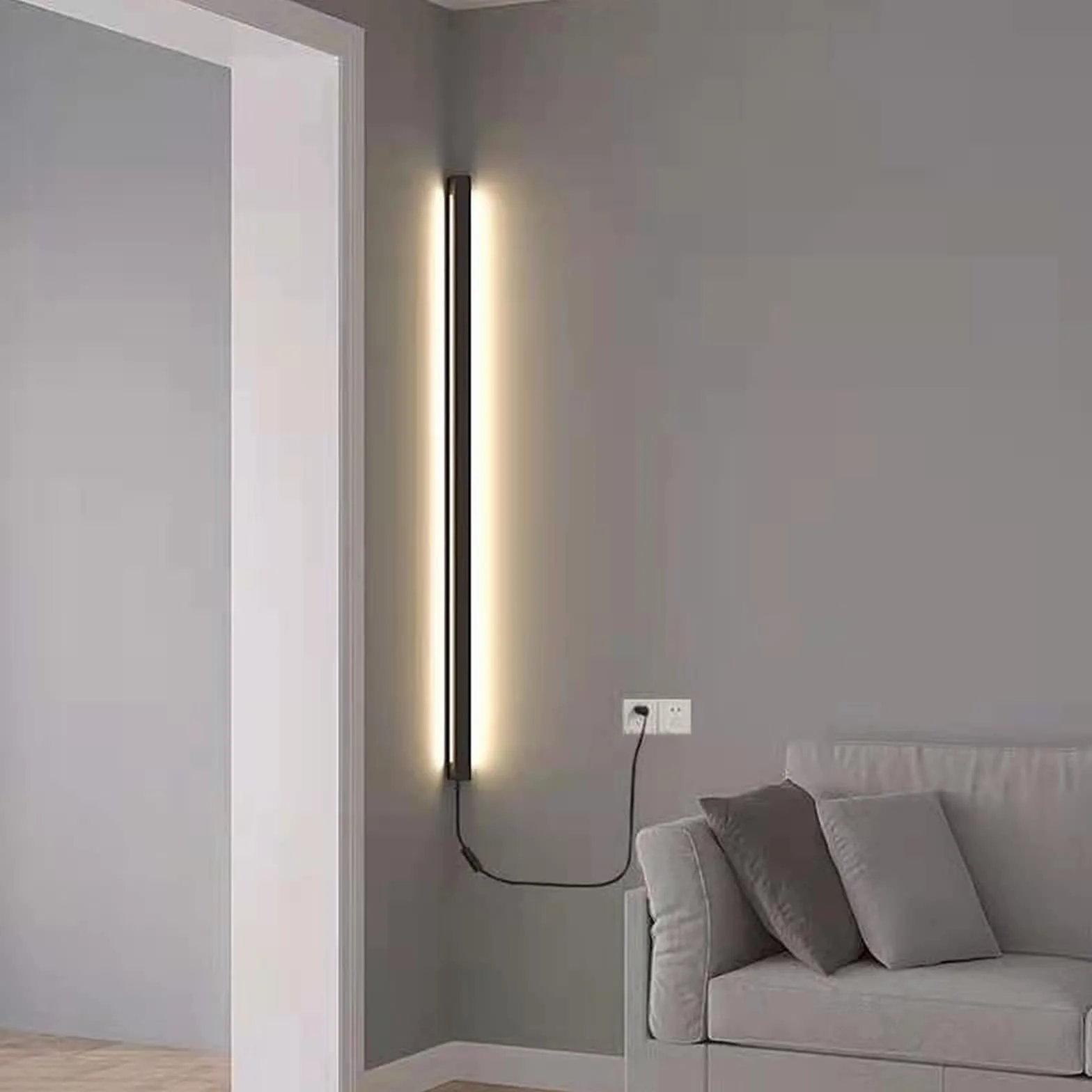 Kinkiet narożny z wtyczką Nowoczesne wnętrze LED Długa taśma w tle Dekoracyjna lampa ścienna z przewodem zasilającym 1,2 m i przełącznikiem Aluminiowa prosta lampa kinkietowa Czarna 3000K do sypialni