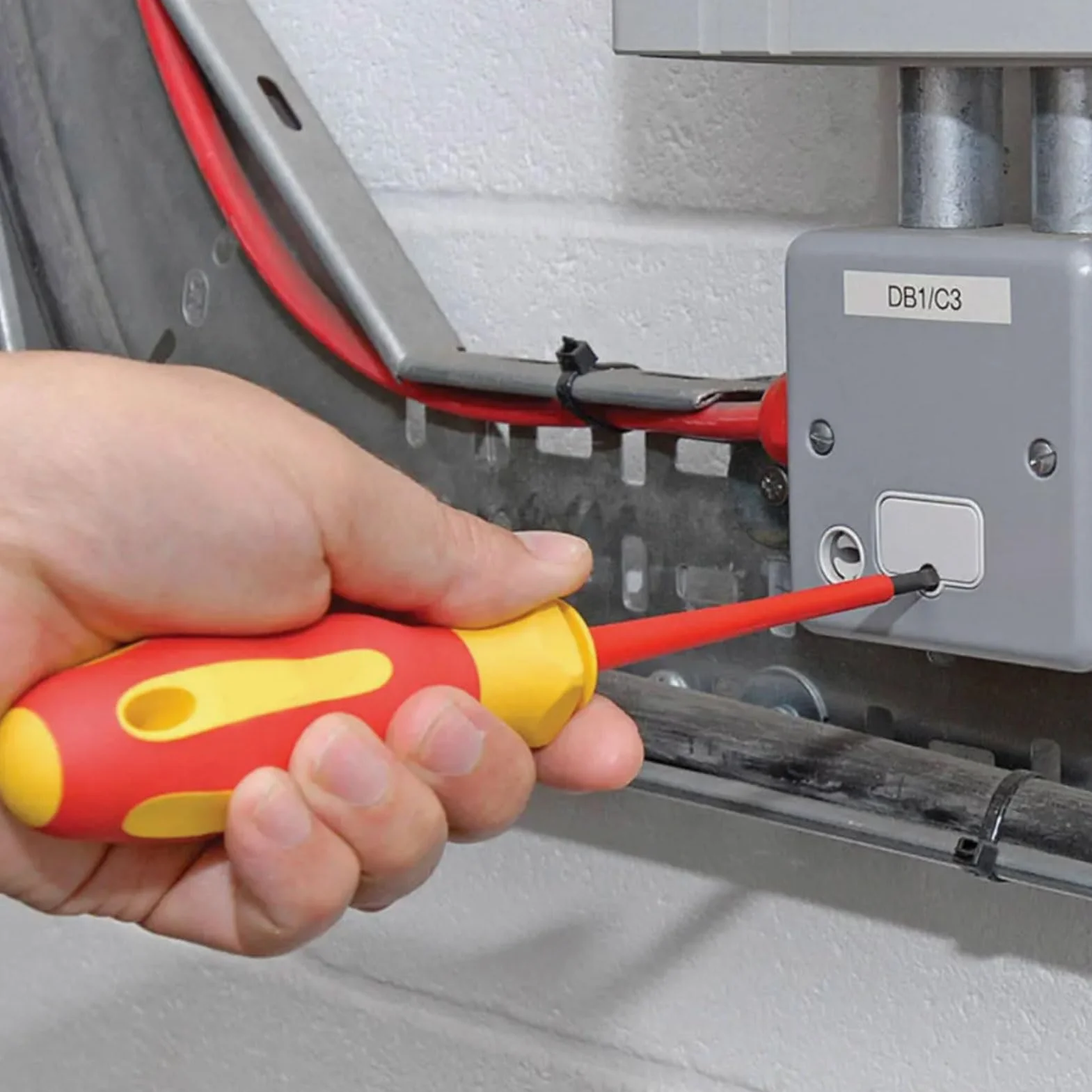 15 szt. Zestaw wkrętaków dla elektryków 1000 V, izolowany profesjonalny zestaw wkrętaków elektrycznych do pojazdu