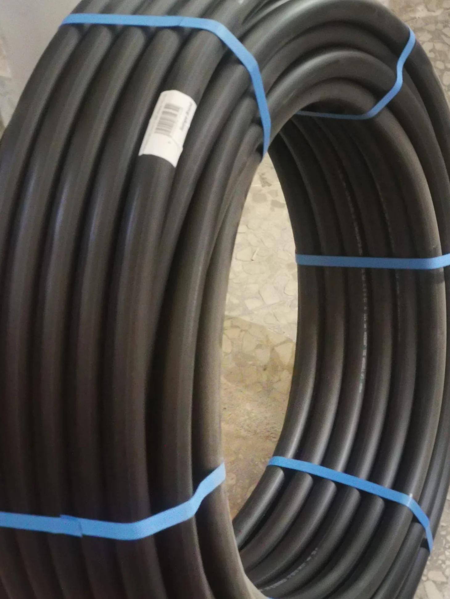 Suinga Rura Polietylenu do Nawadniania 16 mm, 2,5 Bar, 25 m - Czarna