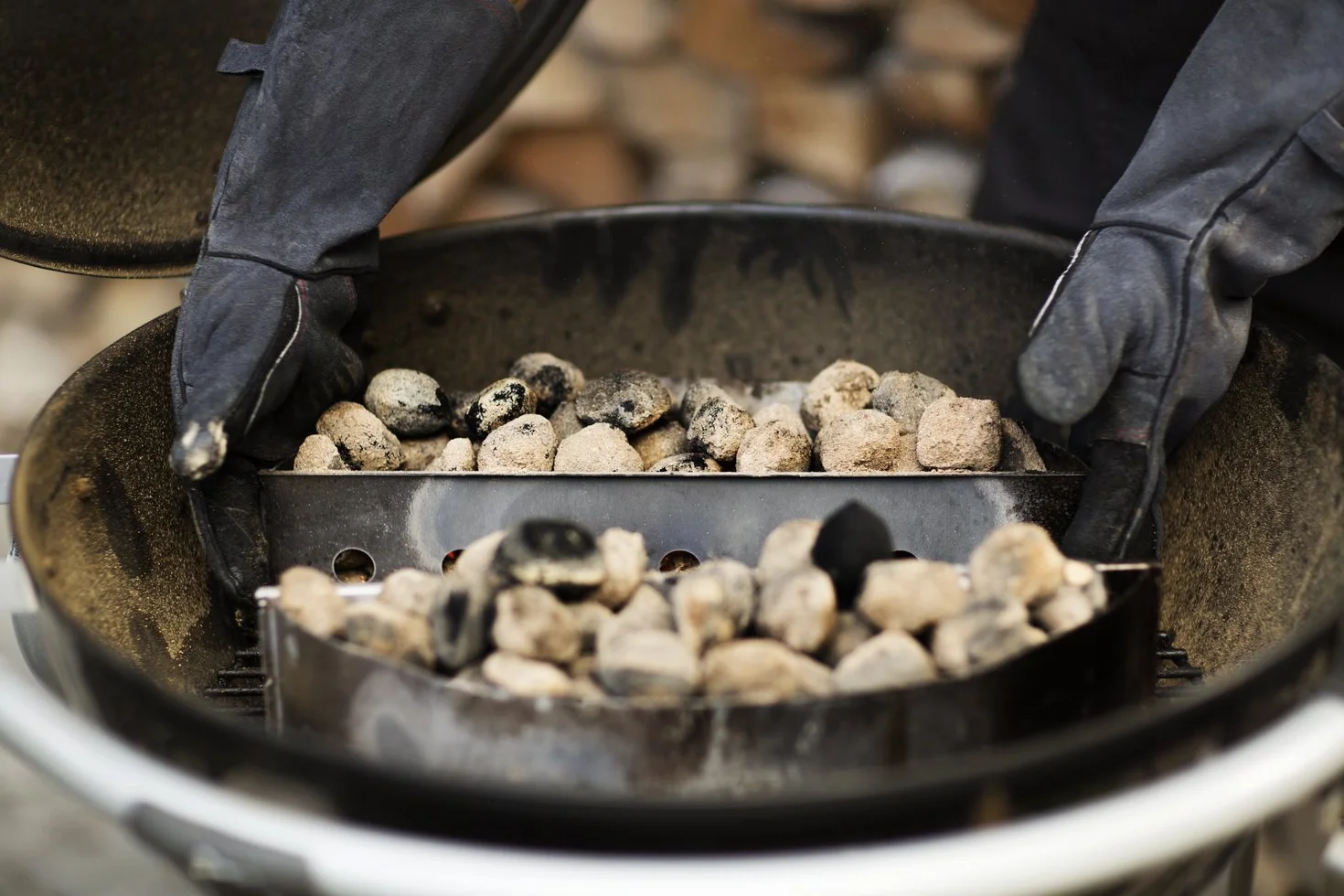 Rösle Kosz na węgiel F60/F60 AIR, 2-częściowy, wysokiej jakości kosze na węgiel dla równomiernej temperatury w grillu kulistym, pasuje do grilli kulistych o średnicy 60 cm, stal