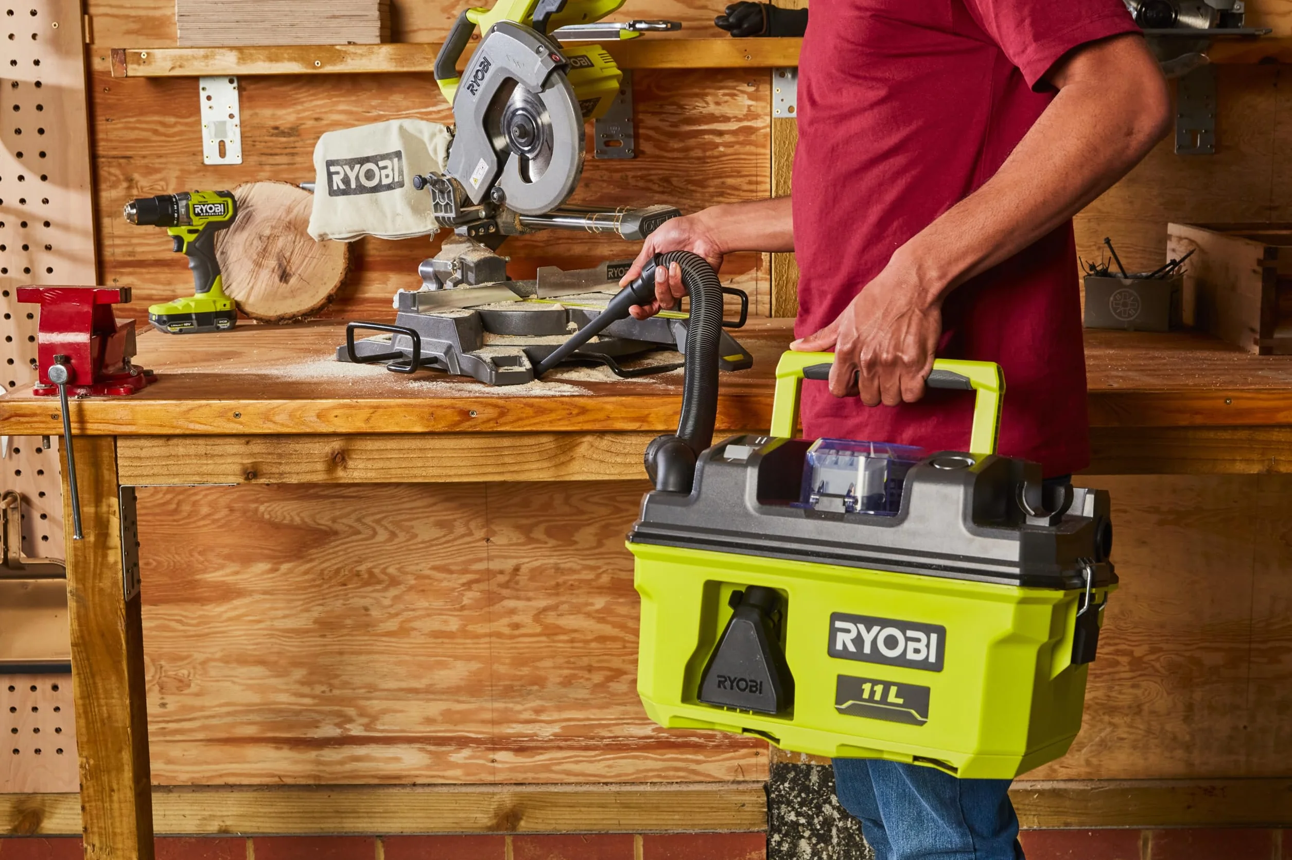 Ryobi RV1811-0 18 V ONE+ bezprzewodowy odkurzacz na mokro i sucho/odkurzacz projektowy (gołe narzędzie)