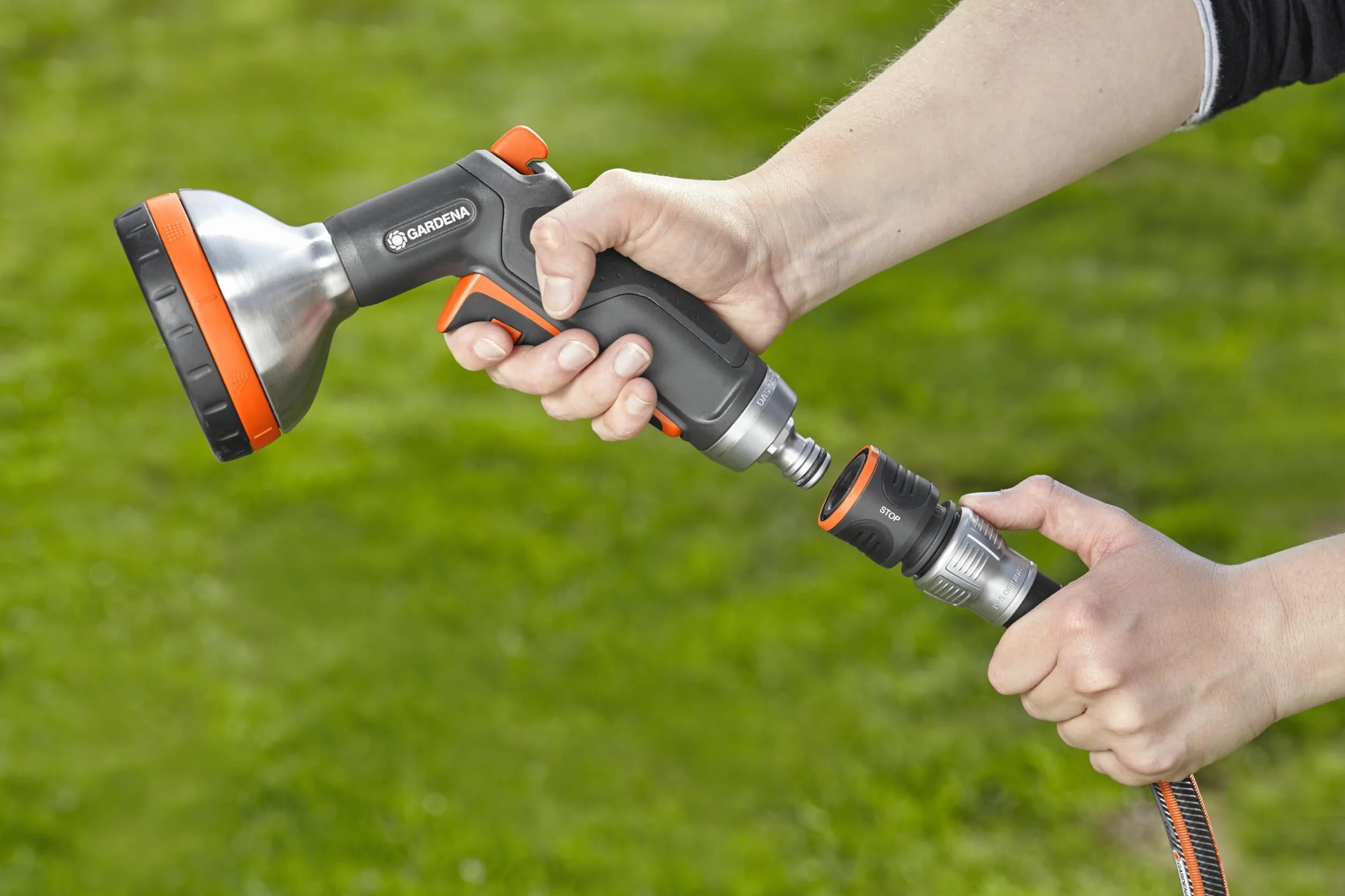 Gardena szybkozłącze ze stopem Premium 13 mm (1/2") - 15 mm (5/8"): Aquastop, szybka zmiana urządzenia, zabezpieczenie przed wygięciem, wgłębienia do chwytania, mrozoodporne, zapakowane (18253-20)