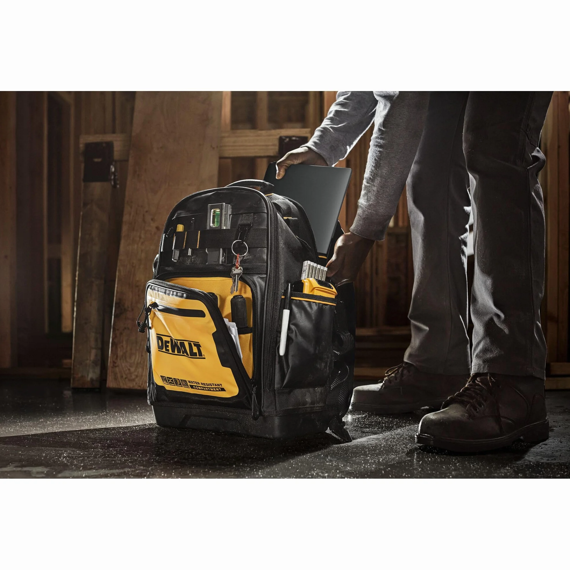 DEWALT Plecak Pro DWST60102-1