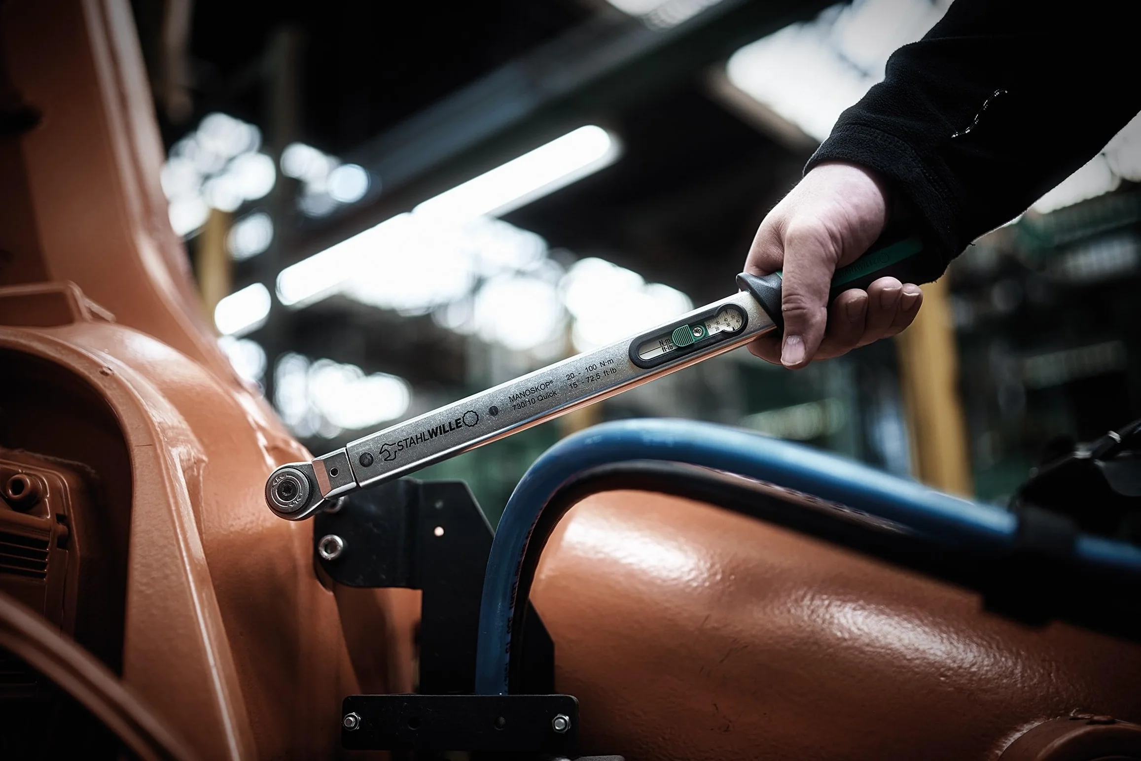 STAHLWILLE Zestaw kluczy dynamometrycznych 4-częściowy 8-200 N·m | z grzechotką 3/8" + 1/2" | w pudełku z tworzywa sztucznego | Made in Germany