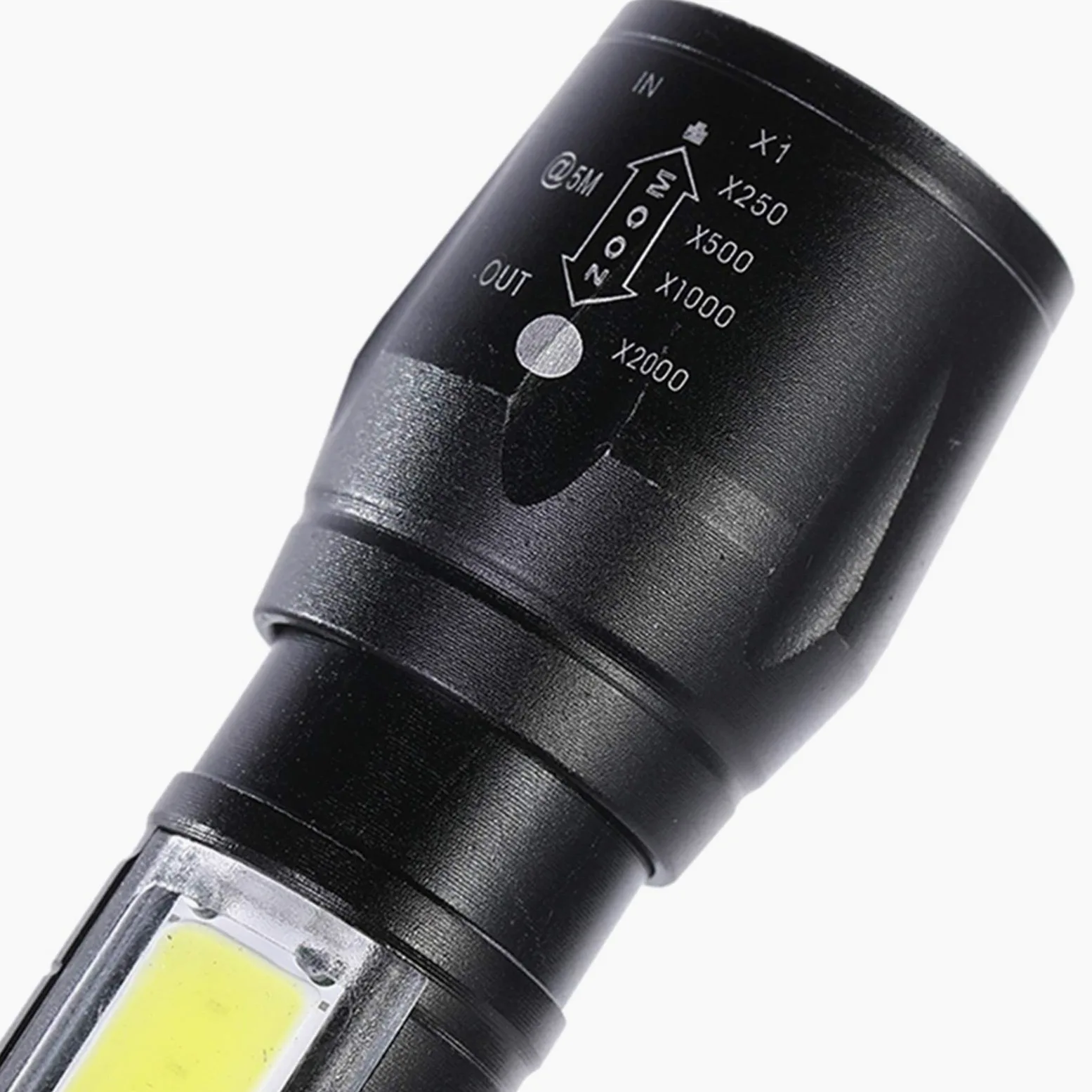 Bardzo długa latarka elektryczna w trybie gotowości Mini XPE Latarka ze stopu aluminium Silne światło Zoom Długi-USB Wielofunkcyjna latarka wielokrotnego ładowania jako Power Bank i akcesori