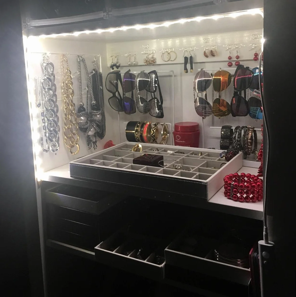Taśma Led 3M Czujnik Ruchu Lampa Podszafkowa do Kuchni, 2 Sztuki Oświetlenie pod Szafy Zasilanie Bateryjne Szafka Paski Led z Czujnikiem Podszafkowe Światło Lampka Nocna do Schodów Lada Łóżko