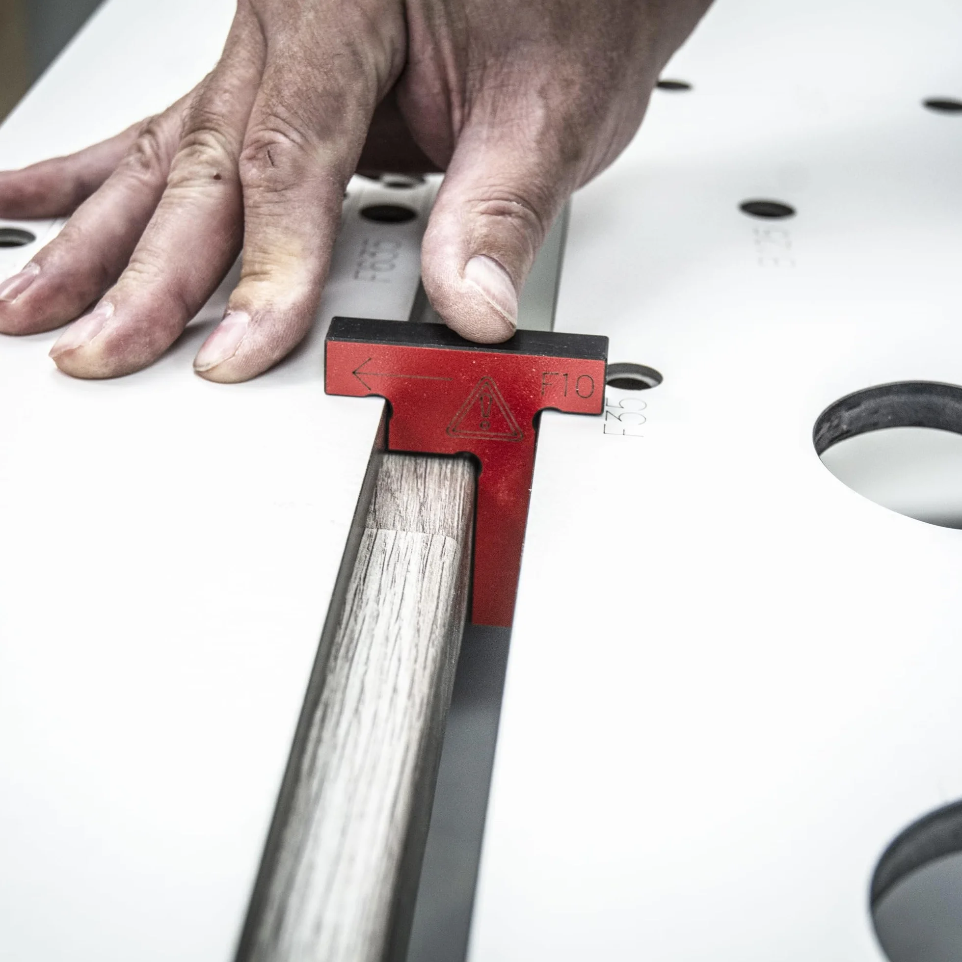 Trend Professional Szablon do Blatów Kuchennych z Wielu Materiałów do Połączeń na Zakładkę, Do Blatów do 950mm, Technologia Wyrównania Krawędzi Przedniej, KWJ950/PRO