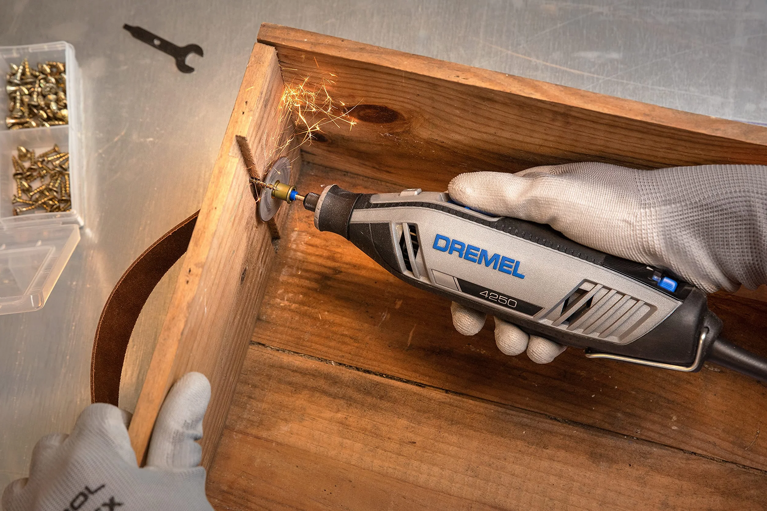 Dremel 4250 Narzędzie obrotowe 175 W – zestaw z narzędziem wielofunkcyjnym i 35 akcesoriami, silnik 175 W ze sterowaniem elektronicznym, regulacja prędkości obrotowej 5 000 – 35 000 obr./min